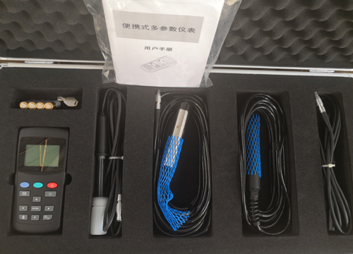 便攜式水質(zhì)多參數(shù)檢測儀